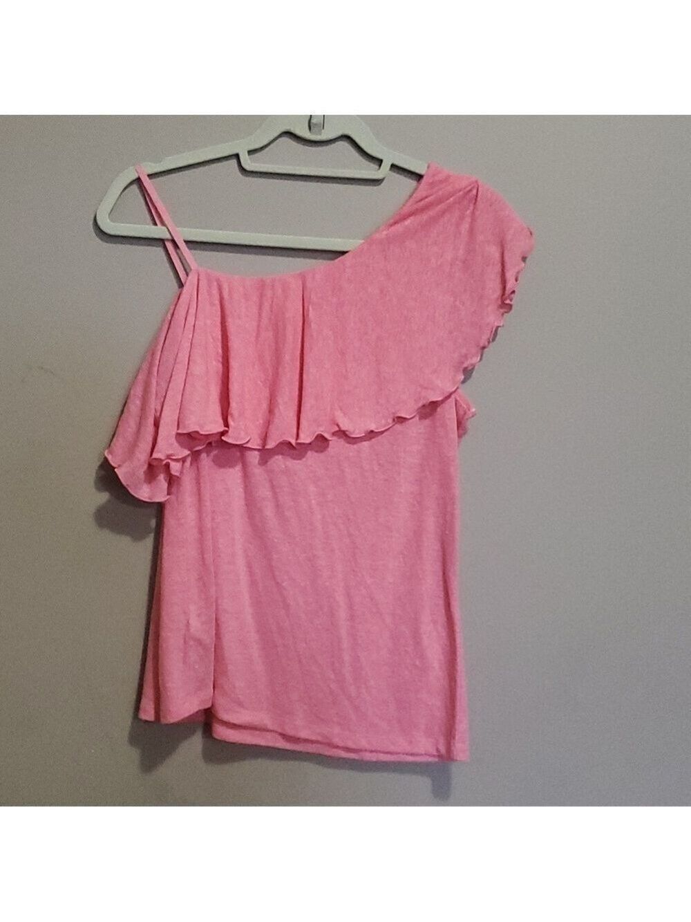 Gap one sleeve top size medium